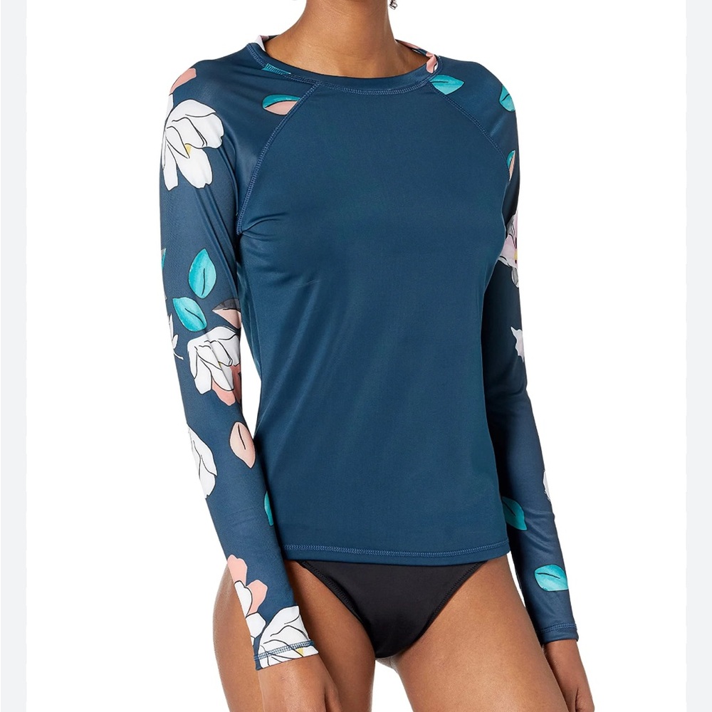 NWT - Kanu Sun Protective Rashguard